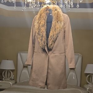 Alice + Olivia Camel Teddy Jacket with Real Fur Trim. Wool, Nylon, and Cashmere.